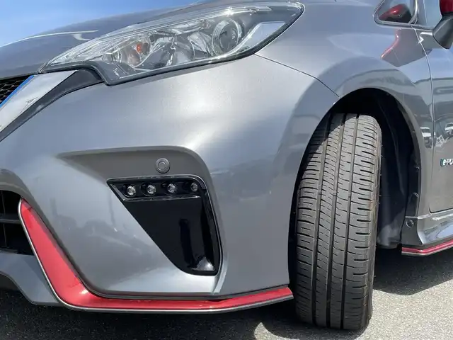 日産 ノート e－パワー ニスモ 佐賀県 2018(平30)年 4.8万km ダークメタルグレー 純正メモリナビ/フルセグTV CD DVD SD Bluetooth/アラウンドビューモニター/ドライブレコーダー/ETC/低速衝突軽減ブレーキ機能/インテリジェントルームミラー/レーンキープアシスト/NISMOスポーツシート/ステアリングリモコン/純正LEDヘッドライト/前後コーナーセンサー/NISMOフロアマット/純正16インチアルミホイール/電動格納ウィンカーミラー/ドアバイザ―/プッシュスタート/スマートキー