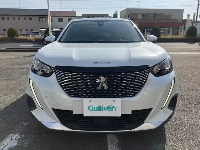 プジョー ２００８ アリュール 三重県 2020(令2)年 6.9万km 白 ♪車検R9年12月24日/♪ディスプレイオーディオ/・AppleCarPlay・AndroidAuto/・Bluetooth・USB/♪全方位モニター/♪バックカメラ/♪アクティブセーフティブレーキ/・ディスタンスアラート/・エマージェンシーブレーキ/・インテリジェントエマージェンシーブレーキアシスト/♪トラフィックサインインフォメーション/・メーターパネル表示/・道路標識の認識機能/♪アクティブクルーズコントロール/(ストップ&ゴー機能付き)/♪レーンキープアシスト/♪ドライバーアテンションアラート/♪パーキングセンサー/♪スマートキー/♪プッシュスタート/♪ハーフレザーシート/♪パドルシフト/♪ドライブレコーダー(前後）/♪ETC/♪LEDヘッドライト/♪ウインカーミラー/♪オートライト/♪オートマチックハイビーム/♪オートワイパー/♪ステアリングスイッチ/♪置くだけ充電/♪DRIVEMODE/♪ルーフレール/♪サイド/カーテンエアバック/♪純正17インチアルミ/♪フロアマット/♪ライトレベリング/♪スペアタイヤ