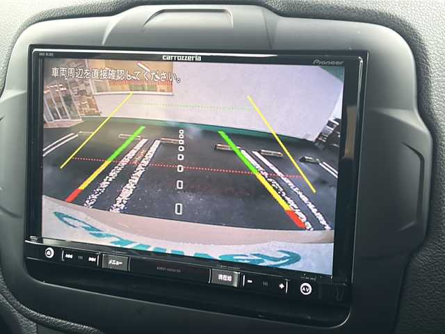 クライスラー・ジープ ジープ レネゲード トレイルホーク 徳島県 2017(平29)年 8.6万km ベージュ 社外8型ナビ　AVIC-RL900/（ラジオ/DISC/USB/フルセグ/BT）/バックカメラ/ビルトインETC/クルーズコントロール/前後コーナーセンサー/LEDヘッドライト/純正17インチアルミホイール/ステアリングリモコン/自動パーキングブレーキ/フォグライト/ルーフレール/純正フロアマット/スペアキー/プッシュスタート