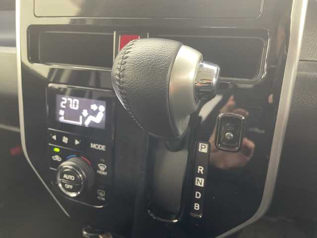 トヨタ タンク カスタムG－T 群馬県 2019(令1)年 2.9万km パールホワイトⅢ 純正ナビ　バックカメラ　フルセグＴＶ　クルーズコントロール　両側電動スライドドア　シートヒーター　衝突被害軽減ブレーキ　レーンアシスト　オートハイビーム　ＬＥＤ　前方ドラレコ　スマートキー　禁煙車