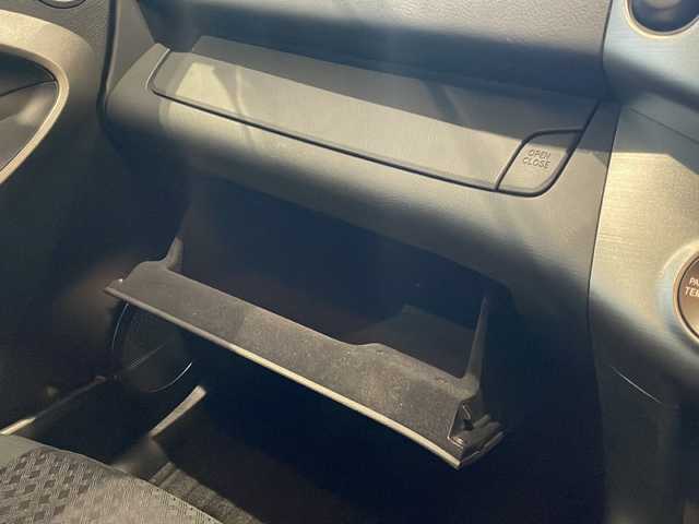 トヨタ ヴァンガード 240S 秋田県 2011(平23)年 4.3万km ブラキッシュレッドマイカ 純正ナビ/　CD　DVD ワンセグ　BT　SD再生/バックカメラ/オートエアコン/革巻きステアリング/ステアリングスイッチ/ダウンヒルアシスト/横滑り防止/電動格納ミラー/ETC/パドルシフト/純正フロアマット