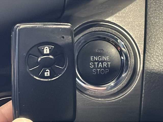 トヨタ ヴァンガード 240S 秋田県 2011(平23)年 4.3万km ブラキッシュレッドマイカ 純正ナビ/　CD　DVD ワンセグ　BT　SD再生/バックカメラ/オートエアコン/革巻きステアリング/ステアリングスイッチ/ダウンヒルアシスト/横滑り防止/電動格納ミラー/ETC/パドルシフト/純正フロアマット