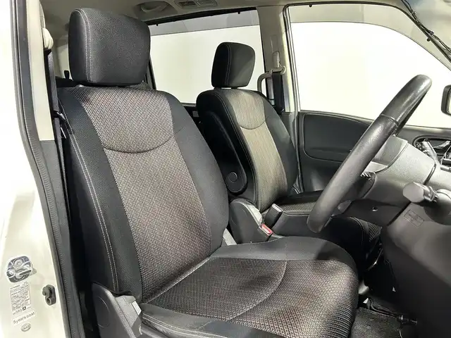 日産 セレナ HWS S HV Vセレ +Sefty 大阪府 2015(平27)年 6.3万km ブリリアントホワイトパール 社外ナビ(フルセグ/DVD再生/Bluetooth) バックカメラ 後席モニター 両側パワースライドドア レーンアシスト クルコン オートライト アイドリングストップ HIDヘッドライト スマートキー