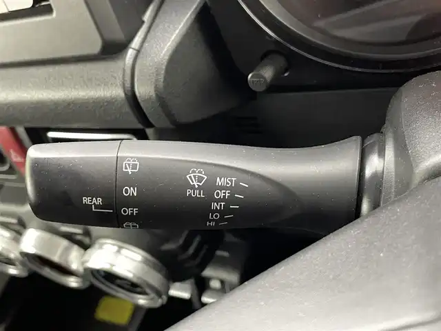 スズキ ジムニー XC 熊本県 2021(令3)年 4万km ピュアホワイトP ＤＡＭＤｌｉｔｔｌｅＧ　ＳＴＡＮＤＡＲＤコンプリートキット/4WD/社外ナビMDV-D306W（ＣＤ・ＤＶＤ・フルセグ・ＢＴ）/バックカメラ　/社外前方ドライブレコーダー　/クルーズコントロール/ビルトインＥＴＣ　/前席シートヒーター　　/衝突軽減ブレーキ　/横滑り防止/ダウンヒルアシスト/ミラーヒーター/オートライト/LEDヘッドライト/フォグライト/スマートキー/プッシュスタート/スペアキー１本/保証書/取扱説明書