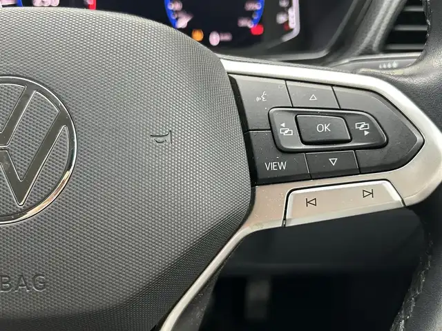 フォルクスワーゲン ＶＷ Ｔ－クロス TSI アクティブ 埼玉県 2021(令3)年 6万km ピュアホワイト ワンオーナー/純正メモリナビ(AM/FM/Bluetooth)/バックカメラ/純正ビルトインETC2.0/クルーズコントロール追従有/パークディスタンスコントロール/パーキングアシスト/アイドリングストップ/コーナーセンサー前後/オートライト/オートエアコン/プッシュスタートボタン/スマートキー×1/パワーステアリング/パワーウィンドウ/ルーフレール/本革巻きステアリング/純正16インチアルミホイール/12V充電器/純正フロアマット/ステアリングリモコン/トノカバー/車両取扱説明書/保証書
