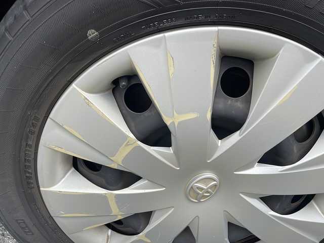 トヨタ カローラ フィールダー 1．5G プラスレッド 広島県 2016(平28)年 10.3万km ブラックマイカ /登録時走行距離/　　　　　　　102731キロ/ワンオーナー/アイドリングストップ/純正ナビ/バックカメラ/地デジ/ハーフレザーシート/ETC/新車時整備手帳/　　【保証書】/取扱説明書/