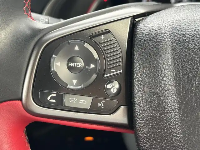 ホンダ シビック タイプR 兵庫県 2018(平30)年 1.7万km クリスタルブラックパール 純正ナビ/バックカメラ/フルセグTV/Bluetooth接続可/DVD再生可/前後ドラレコ/ビルトインETC/クルーズコントロール/ステアリングリモコン/ブレーキホールド/純正20インチAW/AUTOライト/LEDヘッドライト
