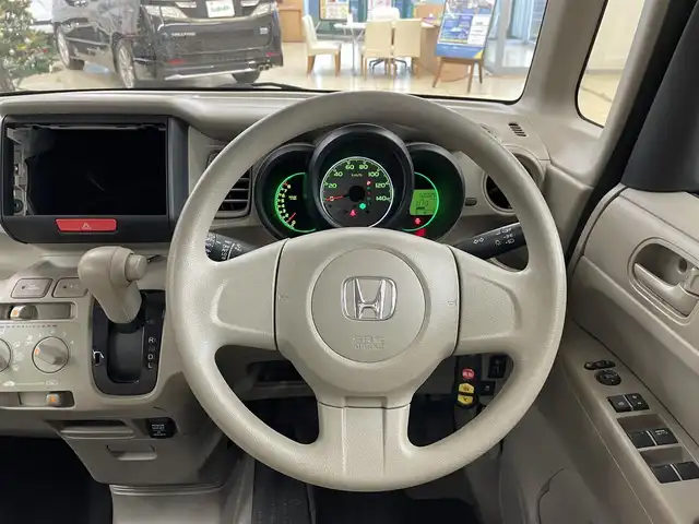 ホンダ Ｎ ＢＯＸ ＋ G 道央・札幌 2013(平25)年 2.6万km チェリーシェルピンクメタリック ・4WD/・車いす仕様車/・スロープ/電動ウインチ/・横滑り防止/・キーレス/・電格ミラー/・ミラーヒーター/・冬タイヤ14インチホイル積込