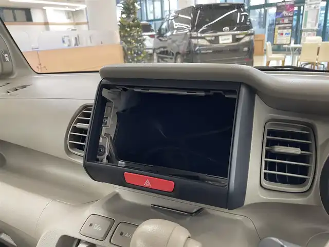 ホンダ Ｎ ＢＯＸ ＋ G 道央・札幌 2013(平25)年 2.6万km チェリーシェルピンクメタリック ・4WD/・車いす仕様車/・スロープ/電動ウインチ/・横滑り防止/・キーレス/・電格ミラー/・ミラーヒーター/・冬タイヤ14インチホイル積込