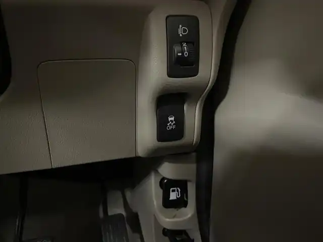 ホンダ Ｎ ＢＯＸ ＋ G 道央・札幌 2013(平25)年 2.6万km チェリーシェルピンクメタリック ・4WD/・車いす仕様車/・スロープ/電動ウインチ/・横滑り防止/・キーレス/・電格ミラー/・ミラーヒーター/・冬タイヤ14インチホイル積込