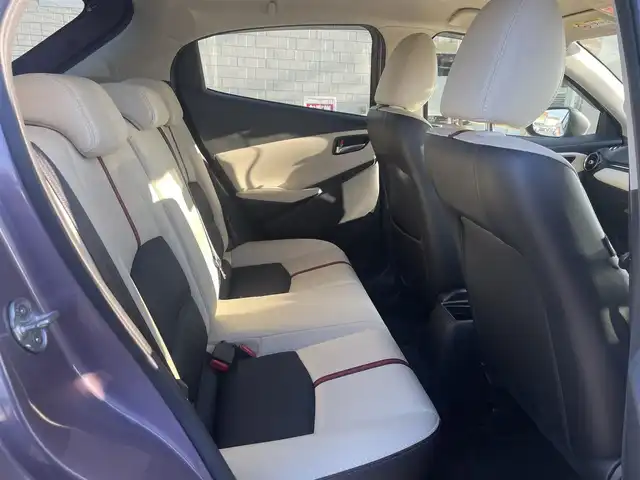 マツダ デミオ 13S ツーリング Lパッケージ 群馬県 2016(平28)年 3.9万km スモーキーローズマイカ (株)IDOMが運営する【じしゃロン伊勢崎店】の自社ローン専用車両になりますこちらは現金またはオートローンご利用時の価格です。自社ローンご希望の方は別途その旨お申付け下さい/純正SDナビ/・FM AM CD/DVD Bluetooth USB AUX aha /フルセグTV/バックカメラ/アイドリングストップ/ETC/ドライブレコーダー/純正フロアマット/ハーフレザー/シートヒーター(D/N席)/純正15インチアルミホイール/横滑り防止装置/レーンキープアシスト/盗難防止装置/オートライト/オートマチックハイビーム/ダブル＋サイドエアバッグ/衝突被害軽減システム/取扱説明書/保証書