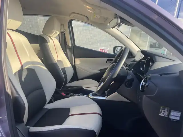 マツダ デミオ 13S ツーリング Lパッケージ 群馬県 2016(平28)年 3.9万km スモーキーローズマイカ (株)IDOMが運営する【じしゃロン伊勢崎店】の自社ローン専用車両になりますこちらは現金またはオートローンご利用時の価格です。自社ローンご希望の方は別途その旨お申付け下さい/純正SDナビ/・FM AM CD/DVD Bluetooth USB AUX aha /フルセグTV/バックカメラ/アイドリングストップ/ETC/ドライブレコーダー/純正フロアマット/ハーフレザー/シートヒーター(D/N席)/純正15インチアルミホイール/横滑り防止装置/レーンキープアシスト/盗難防止装置/オートライト/オートマチックハイビーム/ダブル＋サイドエアバッグ/衝突被害軽減システム/取扱説明書/保証書