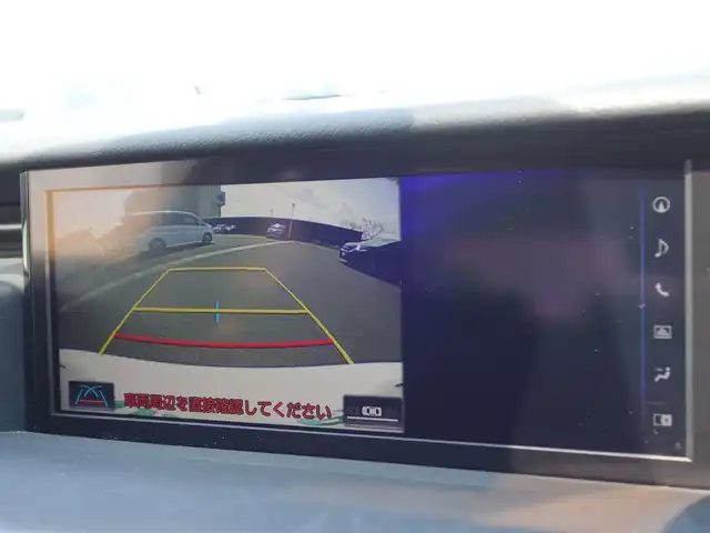 レクサス ＩＳ 300h 山形県 2020(令2)年 9.6万km ソニッククォーツ 衝突被害軽減システム/純正SDナビ/　　【CD DVD BD BT フルセグ USB AUX】/バックカメラ/レーダークルーズコントロール/LEDオートヘッドライト/ハーフレザーシート/シートヒーター/パワーシート/純正16インチアルミホイール/ドライブレコーダー/アイドリングストップ/コーナーセンサー/パーキングアシスト/ステアリングスイッチ/パドルシフト/ステアリングヒーター/電動格納ウィンカーミラー/ミラーヒーター/スマートキー×2/ETC2.0