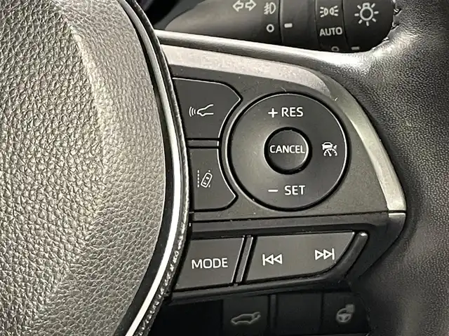 トヨタ ＲＡＶ４ アドベンチャー 愛知県 2019(令1)年 3.4万km アーバンカーキ 純正９インチナビ　/（Bluetooth/フルセグTV/SD/FM/AM/CD・DVD再生)/電動バックドア　/シートベンチレーション　/トヨタセーフティセンス　/　　-レーダークルーズコントロール　/　　-プリクラッシュセーフティ/　　-レーントレーニングアシスト（LTA)/　　-オートマチックハイビーム（AHB)/　　-ロードサインアシスト/ブラインドスポットモニター/クリアランスソナー/ビルトインＥＴＣ　/シートヒーター　/ステアリングヒーター/バックカメラ　/D席パワーシート　/ルーフレール　/LEDヘッドライト/フォグランプ/USB接続/プッシュスタート/　　-スマートキー/純正フロアマット/スペアタイヤ有