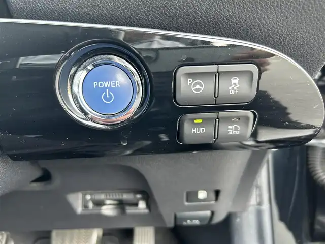 トヨタ プリウス A ツーリングセレクション 茨城県 2016(平28)年 11.5万km 黒 純正ナビ/ワンセグTV/バックカメラ/本革シート/運転席＆助手席シートヒーター/クルーズコントロール/サイド＆カーテンエアバック/純正17インチアルミ/LEDヘッドライト/ETC/AAC/プッシュスタート/スマートキー/前後コーナーセンサー