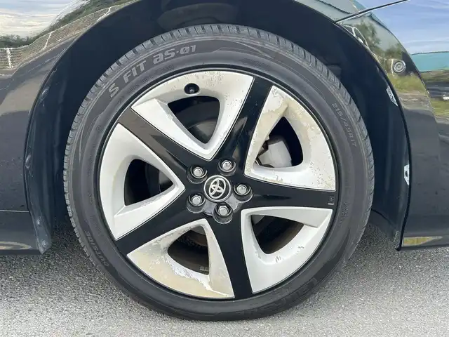 トヨタ プリウス A ツーリングセレクション 茨城県 2016(平28)年 11.5万km 黒 純正ナビ/ワンセグTV/バックカメラ/本革シート/運転席＆助手席シートヒーター/クルーズコントロール/サイド＆カーテンエアバック/純正17インチアルミ/LEDヘッドライト/ETC/AAC/プッシュスタート/スマートキー/前後コーナーセンサー