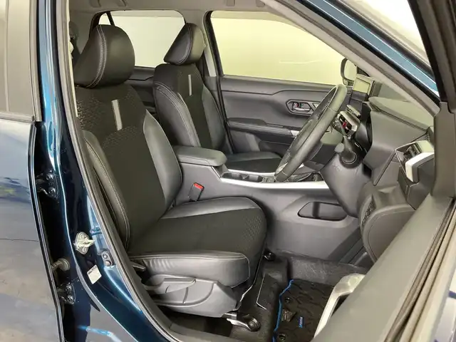 ダイハツ ロッキー プレミアム G HEV 新潟県 2022(令4)年 4.4万km レーザーブルークリスタルシャイン 9インチALPINEメモリナビ/　フルセグTV/Bluetooth/CD/DVD/スマートアシスト/・アダプティブクルーズコントロール/・レーンキープコントロール/・車線逸脱警報機能/・路側逸脱警報機能/・ふらつき警報/・ブラインドスポットモニター/・リヤクロストラフィックアラート/・スマートパノラマパーキングアシスト/・前後コーナーセンサー/・パノラマモニター/・誤発進抑制制御機能/・衝突回避支援ブレーキ機能/・先行車発進お知らせ機能/・標識認識機能/・アダプティブドライビングビーム/ハーフレザーシート/前席シートヒーター/ドライブレコーダー/ビルトインETC2.0/LEDヘッドライト/オートライト/レザーステアリング/ステアリングスイッチ