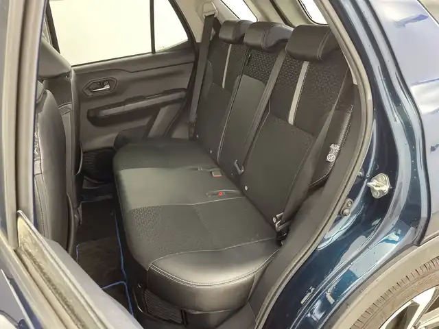 ダイハツ ロッキー プレミアム G HEV 新潟県 2022(令4)年 4.4万km レーザーブルークリスタルシャイン 9インチALPINEメモリナビ/　フルセグTV/Bluetooth/CD/DVD/スマートアシスト/・アダプティブクルーズコントロール/・レーンキープコントロール/・車線逸脱警報機能/・路側逸脱警報機能/・ふらつき警報/・ブラインドスポットモニター/・リヤクロストラフィックアラート/・スマートパノラマパーキングアシスト/・前後コーナーセンサー/・パノラマモニター/・誤発進抑制制御機能/・衝突回避支援ブレーキ機能/・先行車発進お知らせ機能/・標識認識機能/・アダプティブドライビングビーム/ハーフレザーシート/前席シートヒーター/ドライブレコーダー/ビルトインETC2.0/LEDヘッドライト/オートライト/レザーステアリング/ステアリングスイッチ