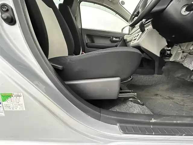 ダイハツ ミラ イース X SAⅢ 道央・札幌 2020(令2)年 2.8万km ブライトシルバーメタリック ・４WD/・ケンウッド製メモリーナビ/　CD/DVD/SD/USB/AUX/・バックカメラ/・ETC/・ドライブレコーダー前方＋室内/・スマートアシストIII/・衝突被害軽減ブレーキ/・レーンキープアシスト/・クリアランスソナー前後/・アイドリングストップ/・横滑り防止装置/・セキュリティアラーム/・オートマチックハイビーム/・ヘッドランプレベライザー/・LEDヘッドライト/・社外フロアマット/・ドアバイザー/・リモコンキー