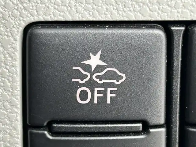 ダイハツ ミラ イース X SAⅢ 道央・札幌 2020(令2)年 2.8万km ブライトシルバーメタリック ・４WD/・ケンウッド製メモリーナビ/　CD/DVD/SD/USB/AUX/・バックカメラ/・ETC/・ドライブレコーダー前方＋室内/・スマートアシストIII/・衝突被害軽減ブレーキ/・レーンキープアシスト/・クリアランスソナー前後/・アイドリングストップ/・横滑り防止装置/・セキュリティアラーム/・オートマチックハイビーム/・ヘッドランプレベライザー/・LEDヘッドライト/・社外フロアマット/・ドアバイザー/・リモコンキー