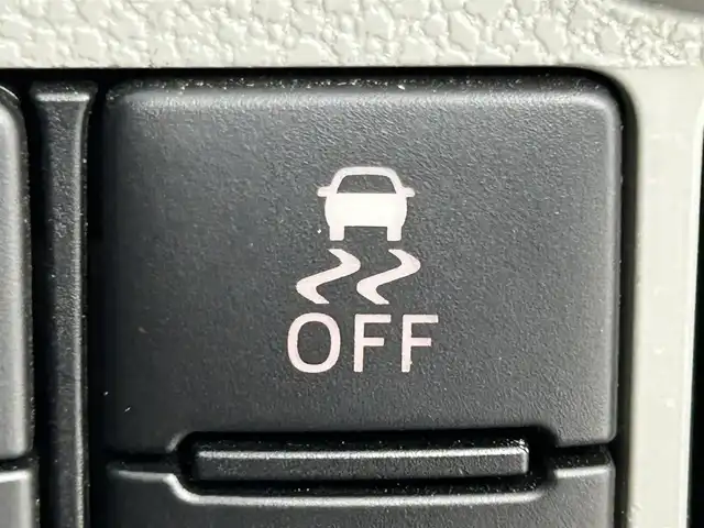 ダイハツ ミラ イース X SAⅢ 道央・札幌 2020(令2)年 2.8万km ブライトシルバーメタリック ・４WD/・ケンウッド製メモリーナビ/　CD/DVD/SD/USB/AUX/・バックカメラ/・ETC/・ドライブレコーダー前方＋室内/・スマートアシストIII/・衝突被害軽減ブレーキ/・レーンキープアシスト/・クリアランスソナー前後/・アイドリングストップ/・横滑り防止装置/・セキュリティアラーム/・オートマチックハイビーム/・ヘッドランプレベライザー/・LEDヘッドライト/・社外フロアマット/・ドアバイザー/・リモコンキー