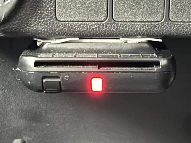 ダイハツ ミラ イース X SAⅢ 道央・札幌 2020(令2)年 2.8万km ブライトシルバーメタリック ・４WD/・ケンウッド製メモリーナビ/　CD/DVD/SD/USB/AUX/・バックカメラ/・ETC/・ドライブレコーダー前方＋室内/・スマートアシストIII/・衝突被害軽減ブレーキ/・レーンキープアシスト/・クリアランスソナー前後/・アイドリングストップ/・横滑り防止装置/・セキュリティアラーム/・オートマチックハイビーム/・ヘッドランプレベライザー/・LEDヘッドライト/・社外フロアマット/・ドアバイザー/・リモコンキー