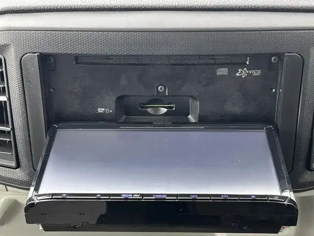 ダイハツ ミラ イース X SAⅢ 道央・札幌 2020(令2)年 2.8万km ブライトシルバーメタリック ・４WD/・ケンウッド製メモリーナビ/　CD/DVD/SD/USB/AUX/・バックカメラ/・ETC/・ドライブレコーダー前方＋室内/・スマートアシストIII/・衝突被害軽減ブレーキ/・レーンキープアシスト/・クリアランスソナー前後/・アイドリングストップ/・横滑り防止装置/・セキュリティアラーム/・オートマチックハイビーム/・ヘッドランプレベライザー/・LEDヘッドライト/・社外フロアマット/・ドアバイザー/・リモコンキー