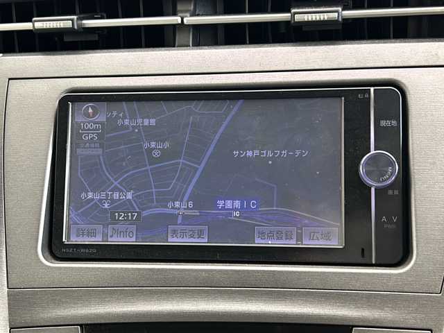 トヨタ プリウス ＰＨＶ S 兵庫県 2013(平25)年 6.1万km ホワイトパールクリスタルシャイン 純正ナビ/バックカメラ /ETC/シートヒーター/ステアリングヒーター/１００V充電/純正フロアマット/充電ケーブルあり