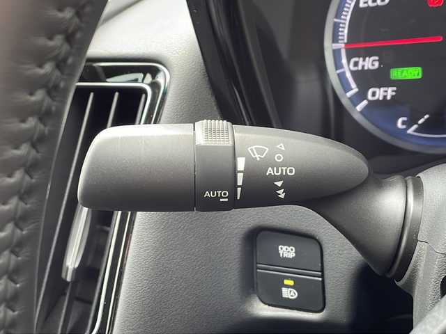 トヨタ クラウン ハイブリッド S エレガンススタイル 岐阜県 2019(令1)年 4.3万km ホワイトパールクリスタルシャイン 特別仕様車/ワンオーナー/純正SDナビ/・地デジ/・ブルーレイ、DVD再生/・USB接続可能/バックカメラ/合皮コンビシート/セーフティセンス/・レーダークルーズ/ブラインドスポットモニター/ドアバイザー/プッシュスタート/前席パワーシート（シートヒーター）/ETC