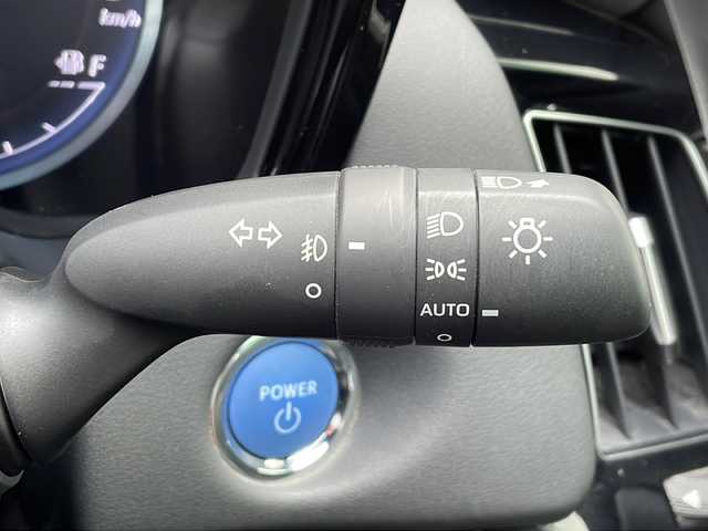 トヨタ クラウン ハイブリッド S エレガンススタイル 岐阜県 2019(令1)年 4.3万km ホワイトパールクリスタルシャイン 特別仕様車/ワンオーナー/純正SDナビ/・地デジ/・ブルーレイ、DVD再生/・USB接続可能/バックカメラ/合皮コンビシート/セーフティセンス/・レーダークルーズ/ブラインドスポットモニター/ドアバイザー/プッシュスタート/前席パワーシート（シートヒーター）/ETC