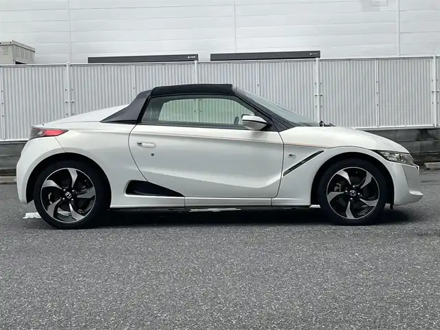 ホンダ Ｓ６６０ α 群馬県 2016(平28)年 9万km プレミアムスターホワイトP プッシュスタート/オープンカー/MT車両/ETC/スマホ連携純正ナビ（FM・AM/BT）/HDMI・AUX・USB端子/バックカメラ/本革レザーシート/LEDオートライト/オートエアコン/エアバッグ