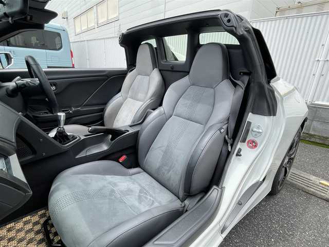 ホンダ Ｓ６６０ α 群馬県 2016(平28)年 9万km プレミアムスターホワイトP プッシュスタート/オープンカー/MT車両/ETC/スマホ連携純正ナビ（FM・AM/BT）/HDMI・AUX・USB端子/バックカメラ/本革レザーシート/LEDオートライト/オートエアコン/エアバッグ