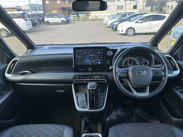 トヨタ ヴォクシー ハイブリッド S－Z 道南・函館 2023(令5)年 3.4万km アティチュードブラックマイカ ・純正ディスプレイオーディオ/・フルセグTV/・純正エンジンスターター/・バックカメラ/・純正フリップダウンモニター/・両側パワースライドドア/・ETC/・ハーフレザーシート/・前席シートヒーター/・プリクラッシュセーフティ/・レーンキープアシスト/・レーダークルーズコントロール/・クリアランスソナー/・オートマチックハイビーム/・ワンオーナー/・寒冷地仕様/・ワイパーデアイサー/・LEDヘッドライト/・オートライト/・スマートキー/・エンジンプッシュスタート