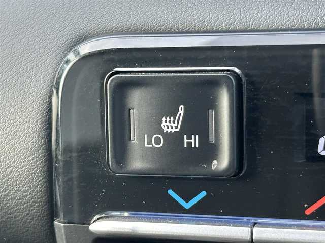 トヨタ ヴォクシー ハイブリッド S－Z 道南・函館 2023(令5)年 3.4万km アティチュードブラックマイカ ・純正ディスプレイオーディオ/・フルセグTV/・純正エンジンスターター/・バックカメラ/・純正フリップダウンモニター/・両側パワースライドドア/・ETC/・ハーフレザーシート/・前席シートヒーター/・プリクラッシュセーフティ/・レーンキープアシスト/・レーダークルーズコントロール/・クリアランスソナー/・オートマチックハイビーム/・ワンオーナー/・寒冷地仕様/・ワイパーデアイサー/・LEDヘッドライト/・オートライト/・スマートキー/・エンジンプッシュスタート