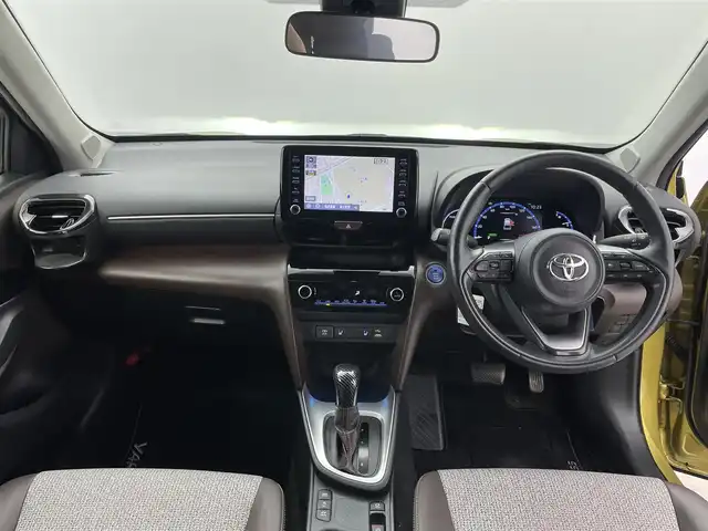 トヨタ ヤリスクロス ハイブリッド Z 愛知県 2021(令3)年 3.3万km ブラックマイカ/ブラスゴールドメタリック 2トーン ディスプレイオーディオ　/アラウンドビューモニター　/追従クルコン　/ビルトＥＴＣ　/シートヒーター　/ハーフレザー　/パワーシート　/ステアリングヒーター　/オートハイビーム　/USB/フルセグTV/スマートキー/ルーフレール　/保証書　/記録簿