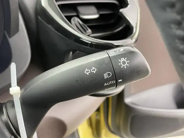 トヨタ ヤリスクロス ハイブリッド Z 愛知県 2021(令3)年 3.3万km ブラックマイカ/ブラスゴールドメタリック 2トーン ディスプレイオーディオ　/アラウンドビューモニター　/追従クルコン　/ビルトＥＴＣ　/シートヒーター　/ハーフレザー　/パワーシート　/ステアリングヒーター　/オートハイビーム　/USB/フルセグTV/スマートキー/ルーフレール　/保証書　/記録簿