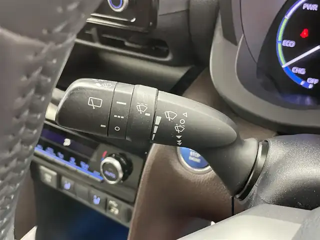 トヨタ ヤリスクロス ハイブリッド Z 愛知県 2021(令3)年 3.3万km ブラックマイカ/ブラスゴールドメタリック 2トーン ディスプレイオーディオ　/アラウンドビューモニター　/追従クルコン　/ビルトＥＴＣ　/シートヒーター　/ハーフレザー　/パワーシート　/ステアリングヒーター　/オートハイビーム　/USB/フルセグTV/スマートキー/ルーフレール　/保証書　/記録簿