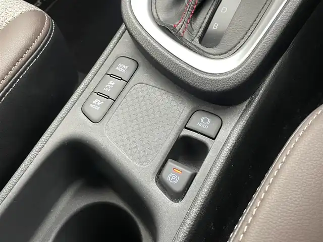 トヨタ ヤリスクロス ハイブリッド Z 愛知県 2021(令3)年 3.3万km ブラックマイカ/ブラスゴールドメタリック 2トーン ディスプレイオーディオ　/アラウンドビューモニター　/追従クルコン　/ビルトＥＴＣ　/シートヒーター　/ハーフレザー　/パワーシート　/ステアリングヒーター　/オートハイビーム　/USB/フルセグTV/スマートキー/ルーフレール　/保証書　/記録簿