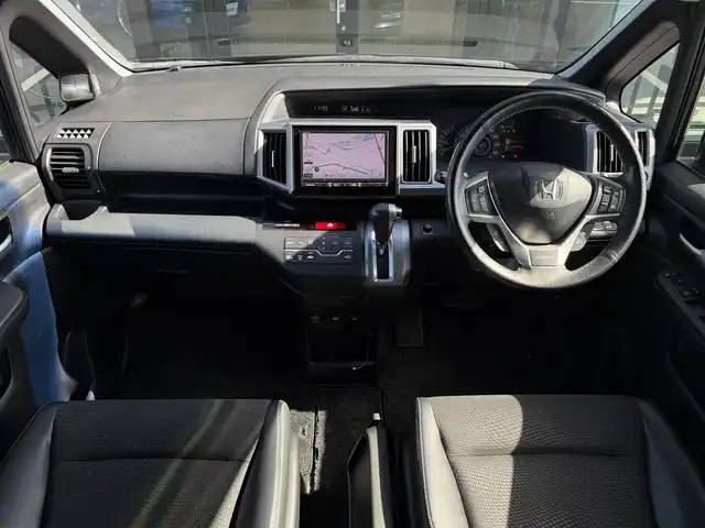 ホンダ ステップワゴン スパーダ Z クールスピリット 栃木県 2012(平24)年 8.4万km プレミアムスパークルブラックパール 社外8インチナビ/フルセグTV走行中OK/DVD再生機能/Bluetoothオーディオ/バックカメラ/ステアリングリモコン/リモコン付きフリップダウンモニター/両側パワスラ/ビルトインETC/パドルシフト/ハーフレザーシート/スマートキー×2