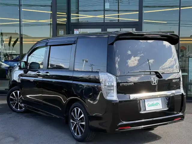 ホンダ ステップワゴン スパーダ Z クールスピリット 栃木県 2012(平24)年 8.4万km プレミアムスパークルブラックパール 社外8インチナビ/フルセグTV走行中OK/DVD再生機能/Bluetoothオーディオ/バックカメラ/ステアリングリモコン/リモコン付きフリップダウンモニター/両側パワスラ/ビルトインETC/パドルシフト/ハーフレザーシート/スマートキー×2