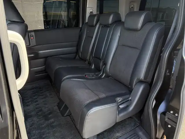 ホンダ ステップワゴン スパーダ Z クールスピリット 栃木県 2012(平24)年 8.4万km プレミアムスパークルブラックパール 社外8インチナビ/フルセグTV走行中OK/DVD再生機能/Bluetoothオーディオ/バックカメラ/ステアリングリモコン/リモコン付きフリップダウンモニター/両側パワスラ/ビルトインETC/パドルシフト/ハーフレザーシート/スマートキー×2