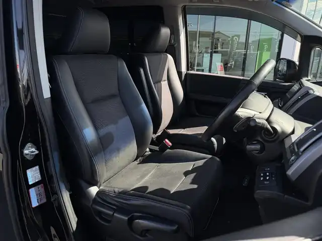 ホンダ ステップワゴン スパーダ Z クールスピリット 栃木県 2012(平24)年 8.4万km プレミアムスパークルブラックパール 社外8インチナビ/フルセグTV走行中OK/DVD再生機能/Bluetoothオーディオ/バックカメラ/ステアリングリモコン/リモコン付きフリップダウンモニター/両側パワスラ/ビルトインETC/パドルシフト/ハーフレザーシート/スマートキー×2