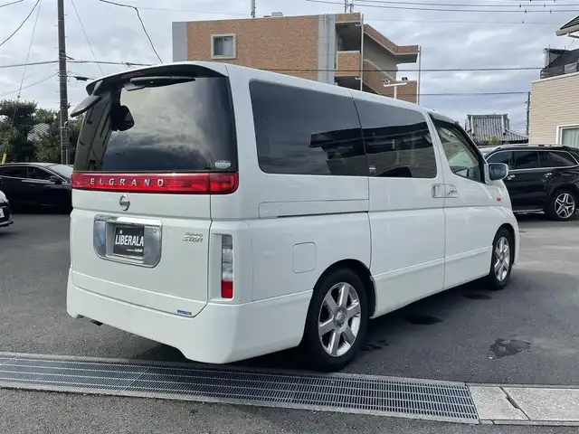 日産 エルグランド