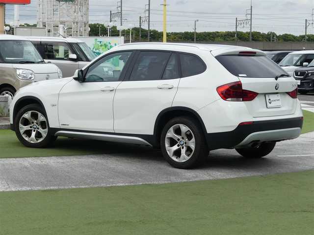 ＢＭＷ Ｘ１ 千葉県 2012(平24)年 4.4万km アルピンホワイトⅢ 社外HDDナビ/地デジTV/【DVD/CD再生機能　Bluetooth接続】/バックカメラ/ETC/HID/純正17インチアルミホイル/サイド/カーテンエアバッグ/キーレス