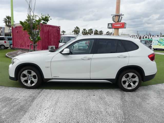 ＢＭＷ Ｘ１ 千葉県 2012(平24)年 4.4万km アルピンホワイトⅢ 社外HDDナビ/地デジTV/【DVD/CD再生機能　Bluetooth接続】/バックカメラ/ETC/HID/純正17インチアルミホイル/サイド/カーテンエアバッグ/キーレス