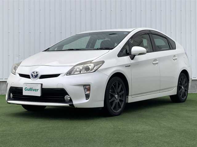 トヨタ プリウス S 香川県 2014(平26)年 10.4万km ホワイトパールクリスタルシャイン 登録時走行距離：103720km/アルパイン9型ナビ/　CD DVD BT フルセグTV/バックカメラ/ETC/ドライブレコーダー/ロクサーニスポーツ17インチアルミ/HIDヘッドライト/オートライト/フォグランプ/PWオールオート/ドアバイザー/フロアマット/ステアリングスイッチ/プッシュスタート/スマートキー/スペアキー