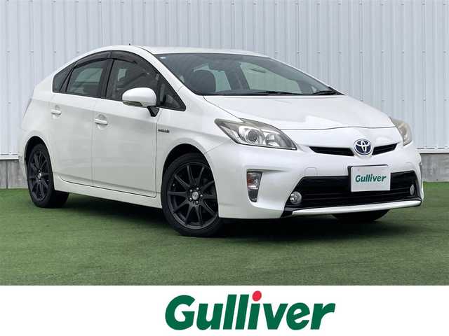 トヨタ プリウス S 道央・札幌 2014(平26)年 10.4万km ホワイトパールクリスタルシャイン 登録時走行距離：103720km/アルパイン9型ナビ/　CD DVD BT フルセグTV/バックカメラ/ETC/ドライブレコーダー/ロクサーニスポーツ17インチアルミ/HIDヘッドライト/オートライト/フォグランプ/PWオールオート/ドアバイザー/フロアマット/ステアリングスイッチ/プッシュスタート/スマートキー/スペアキー