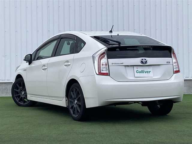 トヨタ プリウス S 道央・札幌 2014(平26)年 10.4万km ホワイトパールクリスタルシャイン 登録時走行距離：103720km/アルパイン9型ナビ/　CD DVD BT フルセグTV/バックカメラ/ETC/ドライブレコーダー/ロクサーニスポーツ17インチアルミ/HIDヘッドライト/オートライト/フォグランプ/PWオールオート/ドアバイザー/フロアマット/ステアリングスイッチ/プッシュスタート/スマートキー/スペアキー