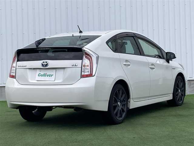 トヨタ プリウス S 道央・札幌 2014(平26)年 10.4万km ホワイトパールクリスタルシャイン 登録時走行距離：103720km/アルパイン9型ナビ/　CD DVD BT フルセグTV/バックカメラ/ETC/ドライブレコーダー/ロクサーニスポーツ17インチアルミ/HIDヘッドライト/オートライト/フォグランプ/PWオールオート/ドアバイザー/フロアマット/ステアリングスイッチ/プッシュスタート/スマートキー/スペアキー