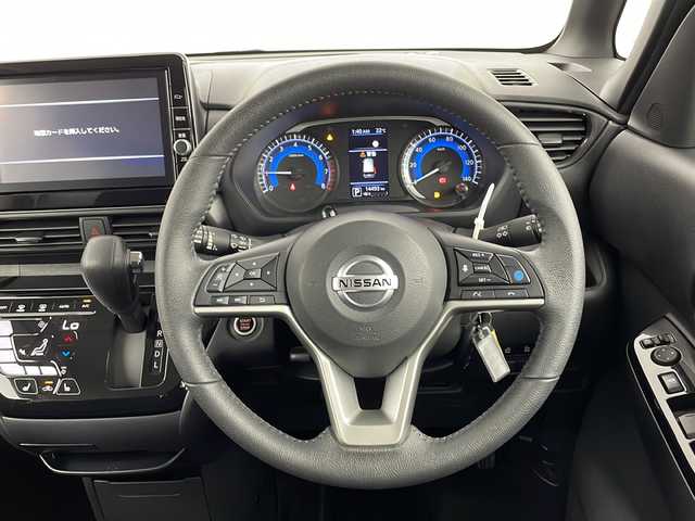 日産 ルークス HWS Gターボ プロパイロットED 新潟県 2021(令3)年 1.5万km スパークリングレッド/ブラック ４WD/プロパイロット/純正9インチSDナビ/　　CD/DVD/AM/FM/フルセグ/BT/SD/アラウンドビューモニター/両側パワースライドドア(ハンズフリーオートスライド機能付)/インテリジェンスクルーズコントロール/LEDオートライト/前席シートヒーター/15インチ純正アルミホイール付/アイドリングストップ/ステアリングスイッチ/電動パーキングブレーキ/オートブレーキホールド/サーキュレーター/後席パーソナルテーブル/後席サンシェード/スペアキー/スマートキー/ETC2.0